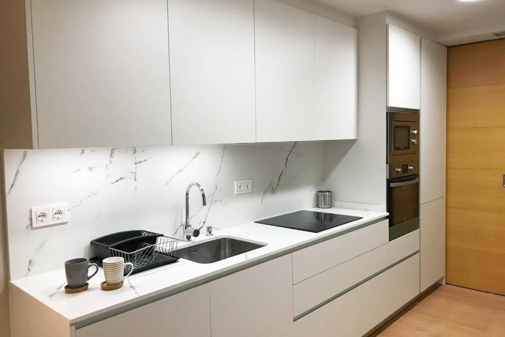 Piso Amplio Y Equipado En El Centro De Tudela. Apartment Exterior photo